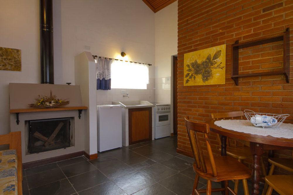 Pousada Il Villaggio Santo Antônio do Pinhal Esterno foto